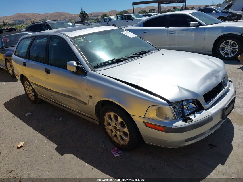 2002 Volvo V40 A VIN YV1VW29552F817408