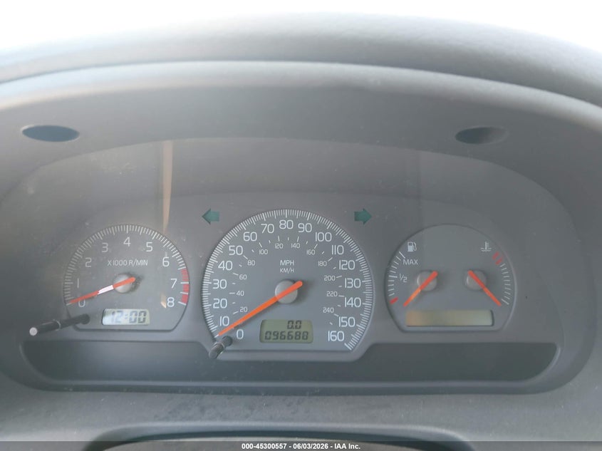 2002 Volvo V40 A VIN: YV1VW29552F817408 Lot: 45300557