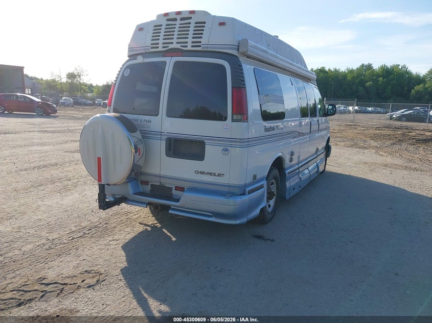 2002 CHEVROLET EXPRESS VAN 5.7L V-8 255HP