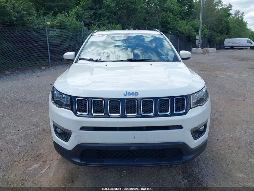 2019 Jeep Compass Latitude 4X4 VIN: 3C4NJDBBXKT713664 Lot: 45300653