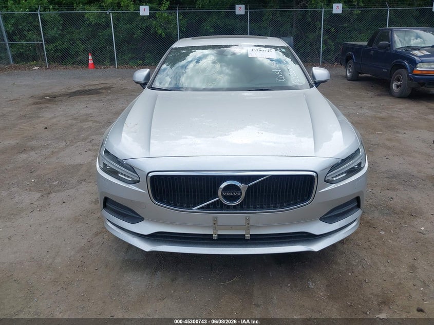 2018 Volvo S90 T5 Momentum VIN: LVY102MK1JP055490 Lot: 45300743