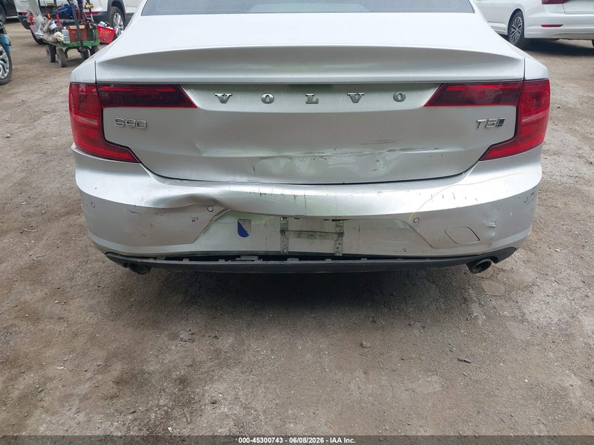 2018 Volvo S90 T5 Momentum VIN: LVY102MK1JP055490 Lot: 45300743