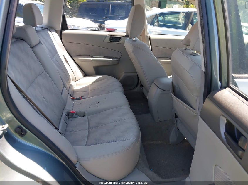 2010 Subaru Forester 2.5X VIN: JF2SH6BC9AH777115 Lot: 45300839