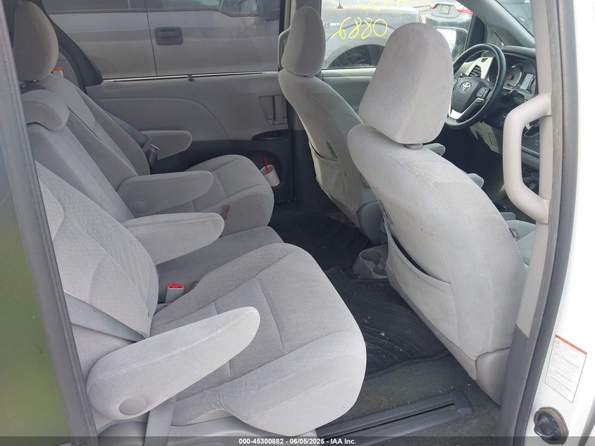 2017 Toyota Sienna Le 8 Passenger VIN: 5TDKZ3DC6HS836439 Lot: 45300882