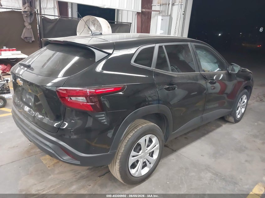 Vin: kl77lfe2xrc039075, lot: 45798813, chevrolet trax fwd sp 20244