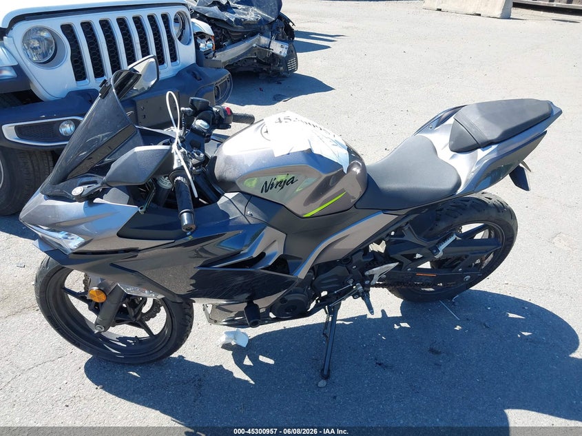 2021 Kawasaki Ex400 VIN: JKAEXKG11MDAE0719 Lot: 45300957