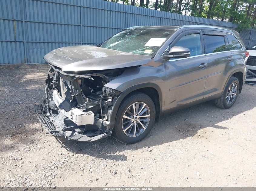 Vin: 5tdjzrfh8ks586488, lot: 45798908, toyota highlander xle 20192