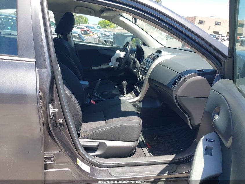 2012 TOYOTA COROLLA auction photo 5