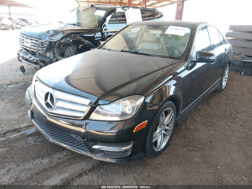 2013 Mercedes-Benz C 300 Sport 4matic WDDGF8AB4DR279830 photo 1