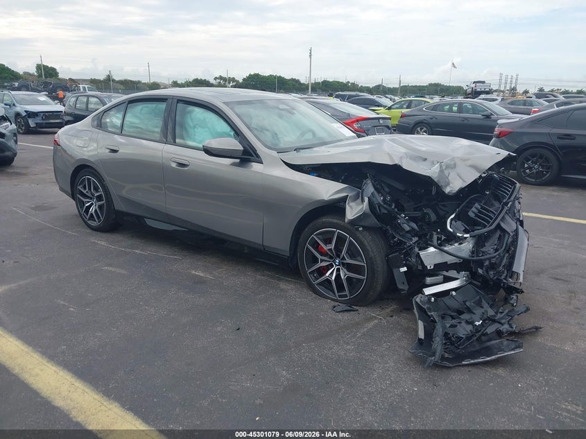 Vin: wby63hg01tcx33391, lot: 45798942, bmw i5 edrive40 2026 img_1