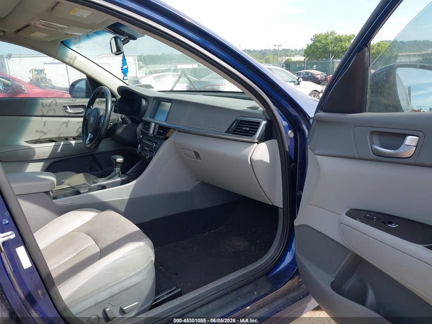 KIA OPTIMA 2016 VIN 5XXGU4L32GG087179