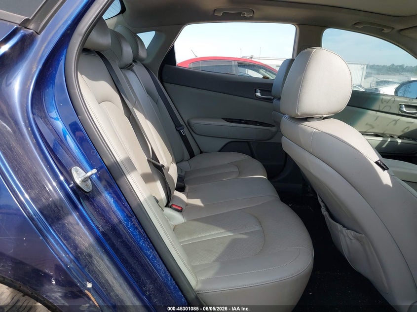 KIA OPTIMA 2016 VIN 5XXGU4L32GG087179