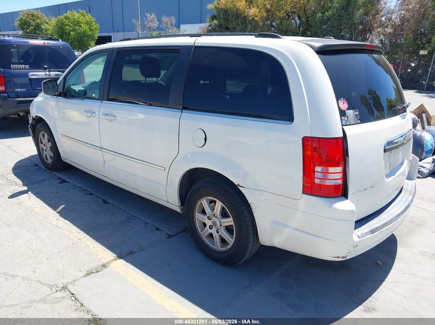 Vin: 2a4rr5d16ar266220, lot: 45799064, chrysler town & country touring 20103