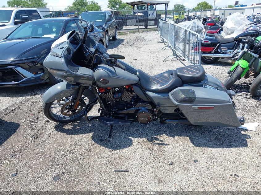 2018 Harley-Davidson Fltrxse Cvo Road Glide VIN: 1HD1TCL15JB958167 Lot: 45301261