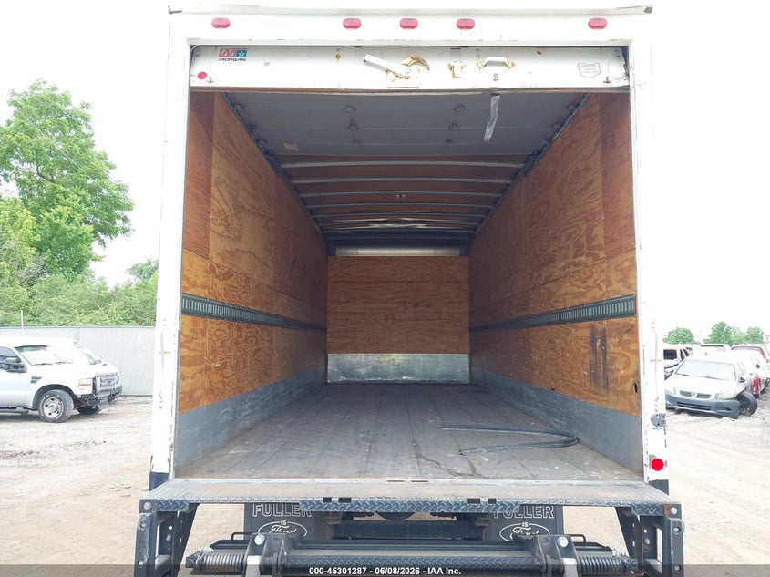 2006 FORD F-750 auction photo 6