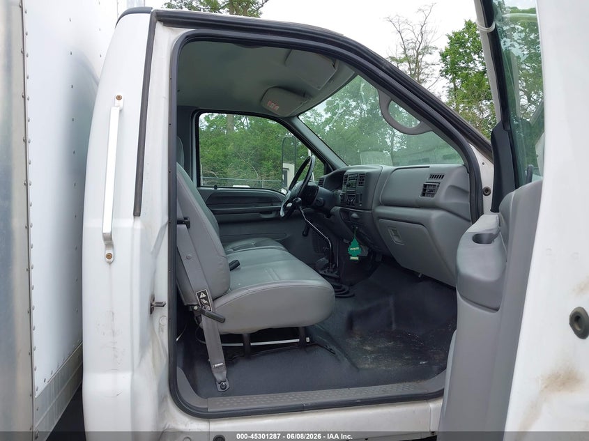 2006 FORD F-750 auction photo 7