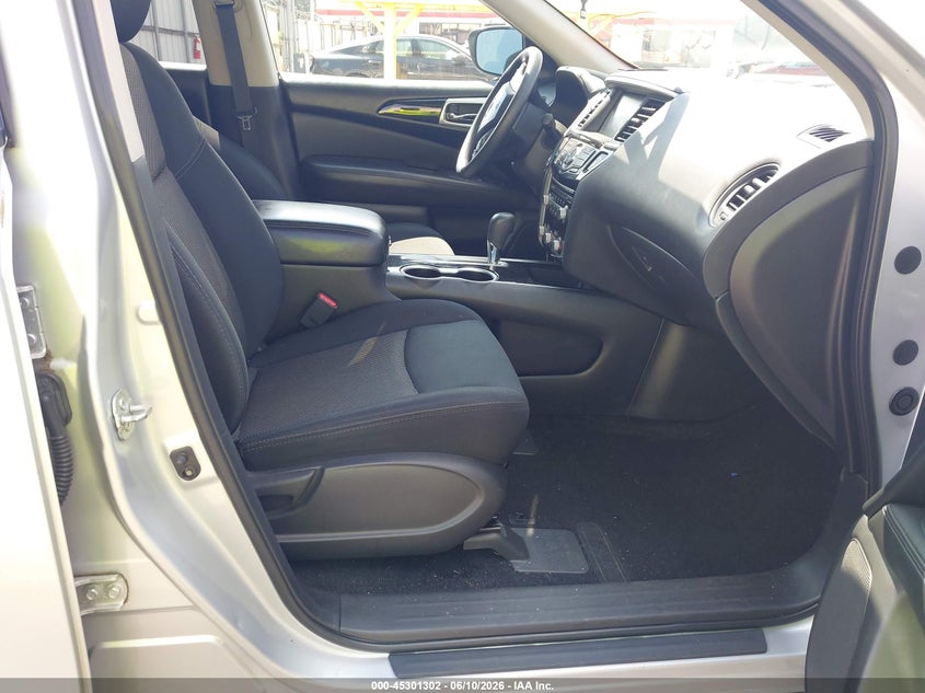 2018 NISSAN PATHFINDER auction photo 5
