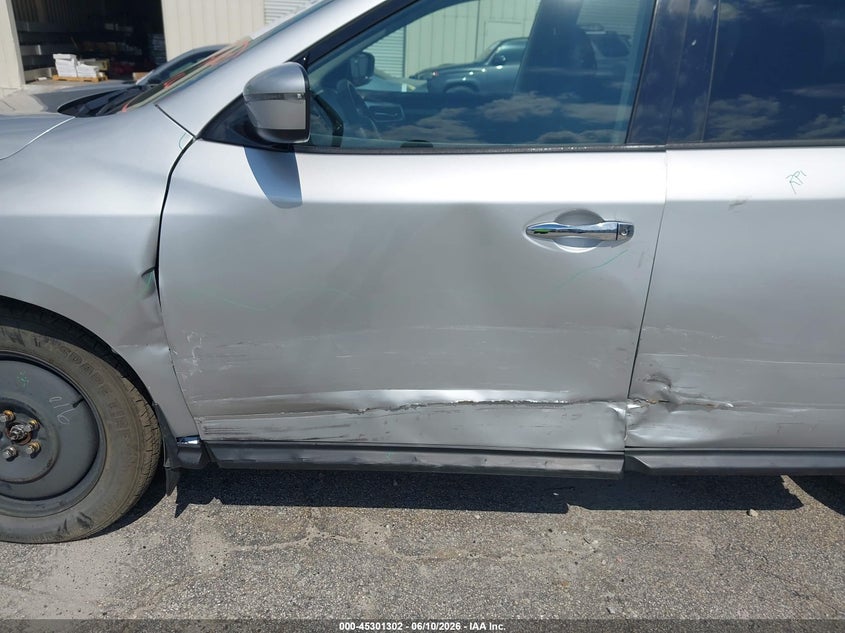 2018 NISSAN PATHFINDER auction photo 6