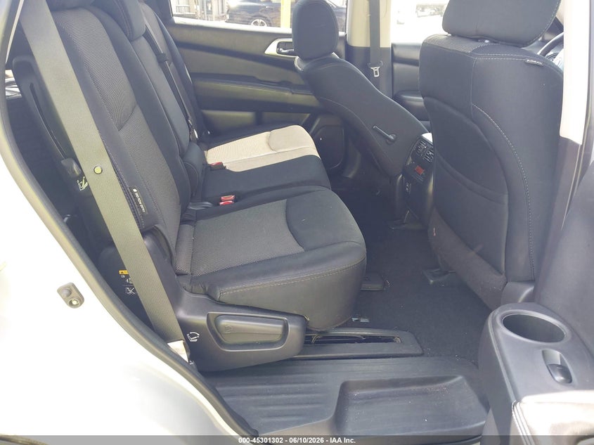 2018 NISSAN PATHFINDER auction photo 8