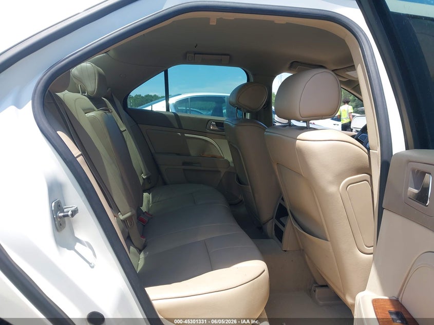 2008 Cadillac Sts V8 VIN: 1G6DC67A580201482 Lot: 45301331