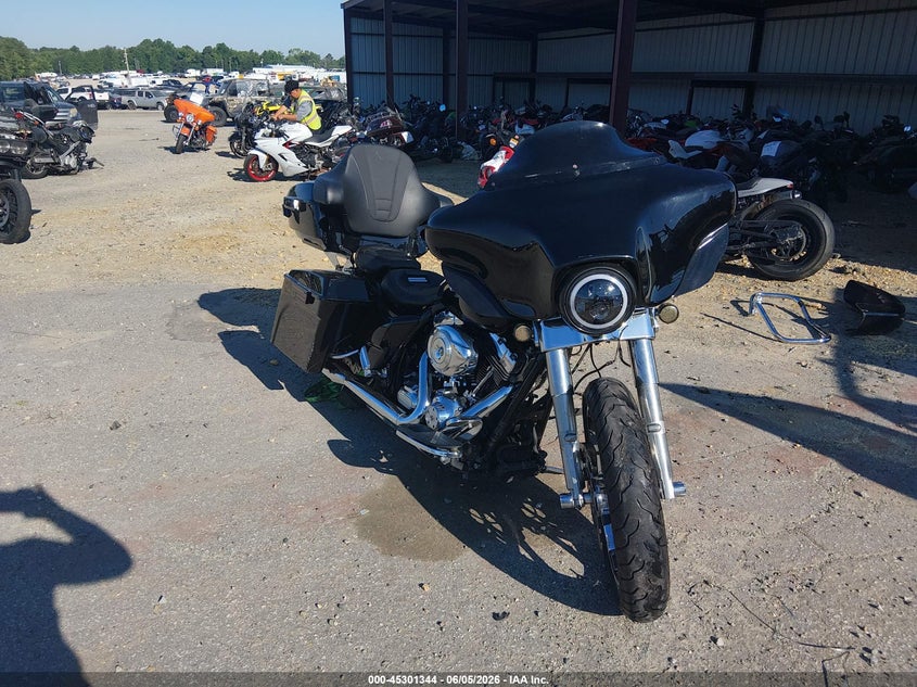 2012 Harley-Davidson FLHX