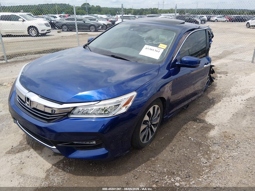 2017 HONDA ACCORD HYBRID auction photo 2