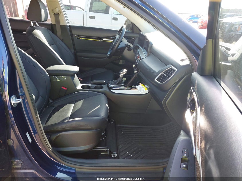2025 KIA SELTOS auction photo 5