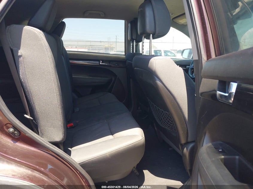 2011 Kia Sorento Lx VIN: 5XYKT4A15BG105225 Lot: 45301429