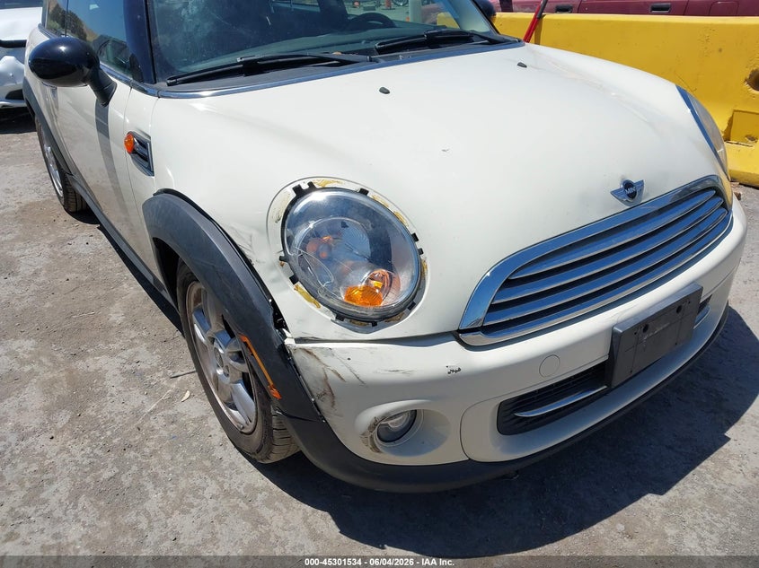 2013 Mini Hardtop Cooper VIN: WMWSU3C57DT549203 Lot: 45301534