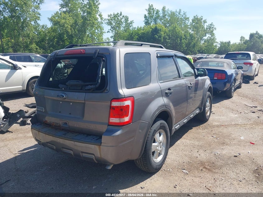 Vin: 1fmcu0d76bkb83142, lot: 45799480, ford escape xlt 20114