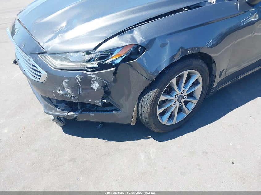 2017 FORD FUSION auction photo 6