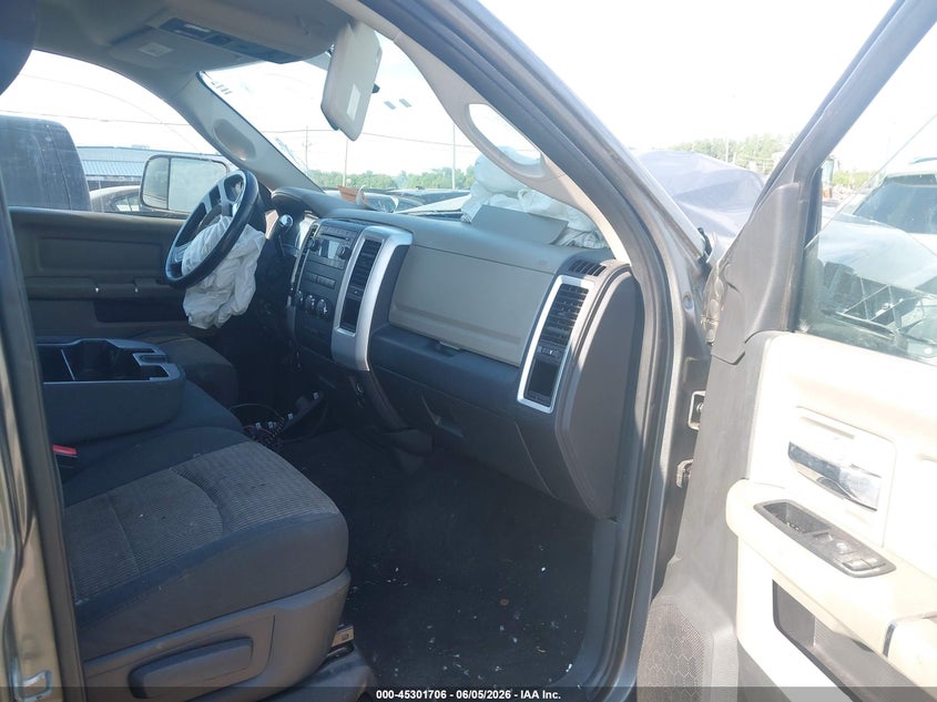 2011 RAM RAM 1500 auction photo 5