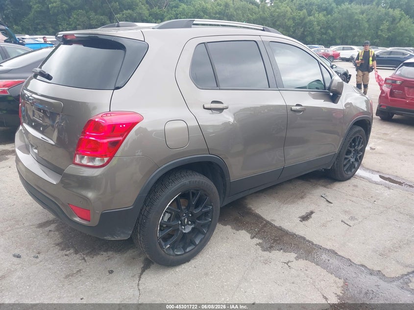 2021 CHEVROLET TRAX auction photo 4