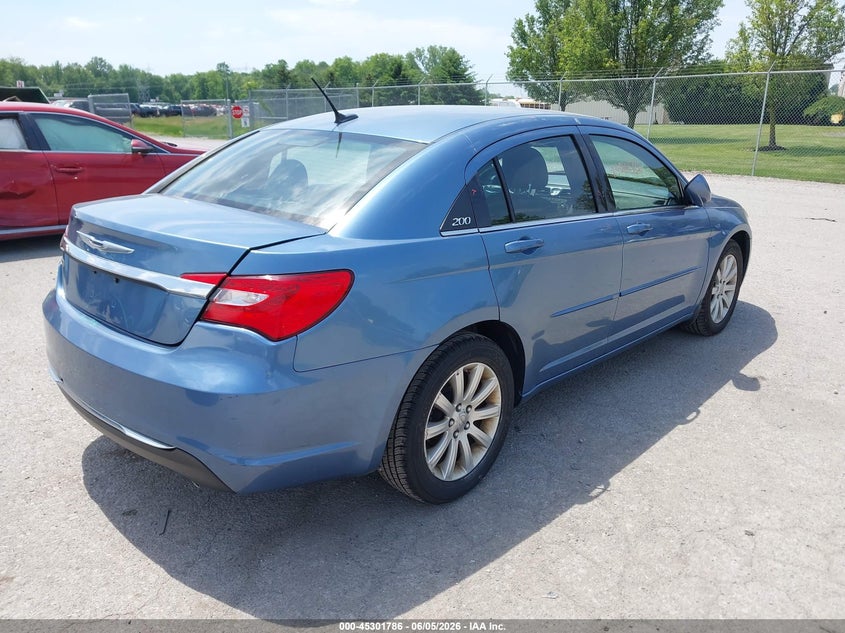Vin: 1c3bc1fg4bn577425, lot: 45799649, chrysler 200 touring 20114