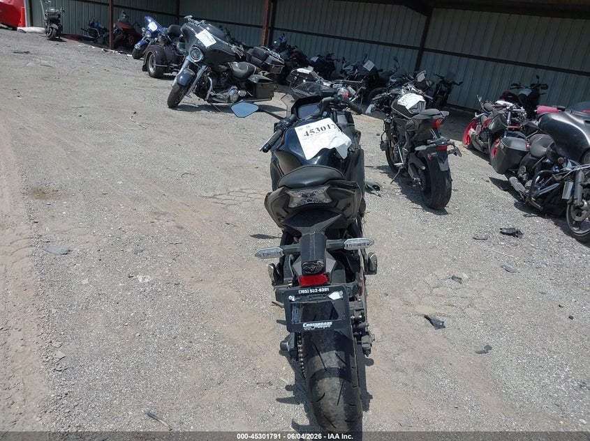 2025 Kawasaki Ex650 R VIN: ML5EXER11SDAG0755 Lot: 45301791
