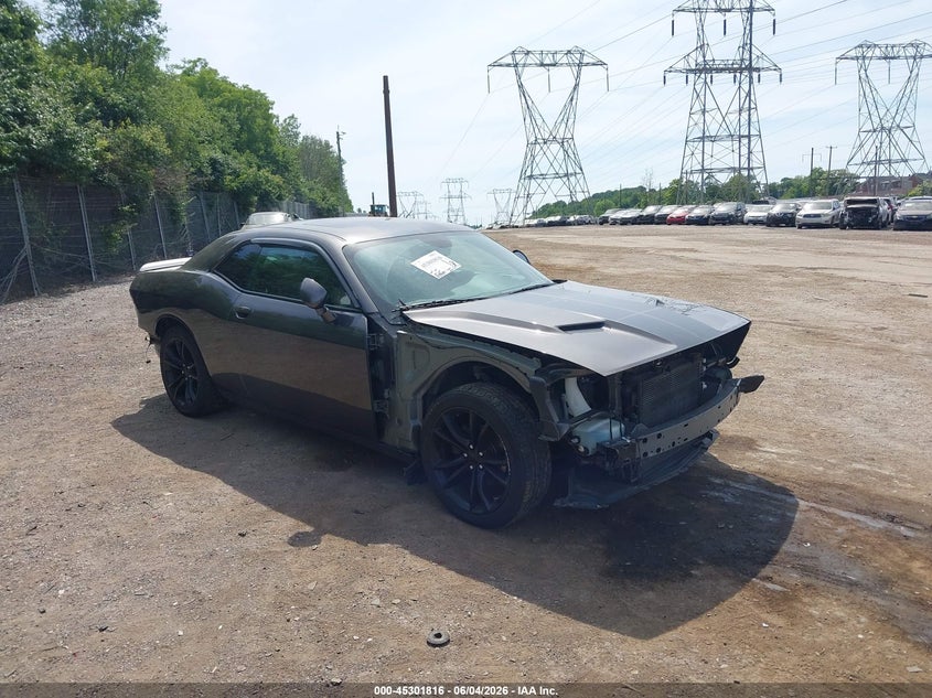 Vin: 2c3cdzag4gh137793, lot: 45799679, dodge challenger sxt 2016 img_1