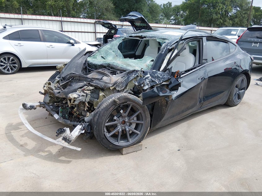 Vin: 5yj3e1eb6lf601014, lot: 45799685, tesla model 3 long range dual motor all-wheel drive 20202