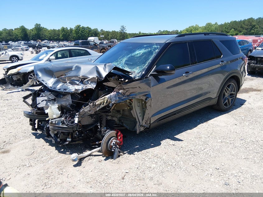 2025 FORD EXPLORER auction photo 2