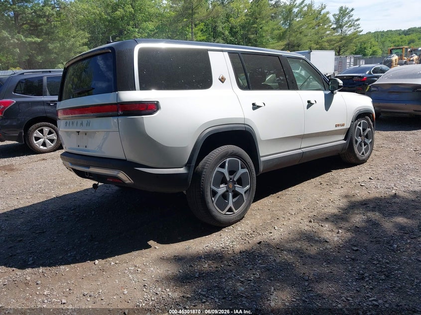 2024 RIVIAN R1S auction photo 4
