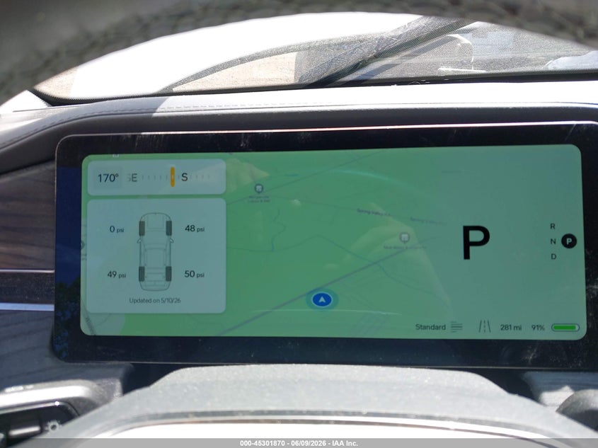 2024 RIVIAN R1S auction photo 7