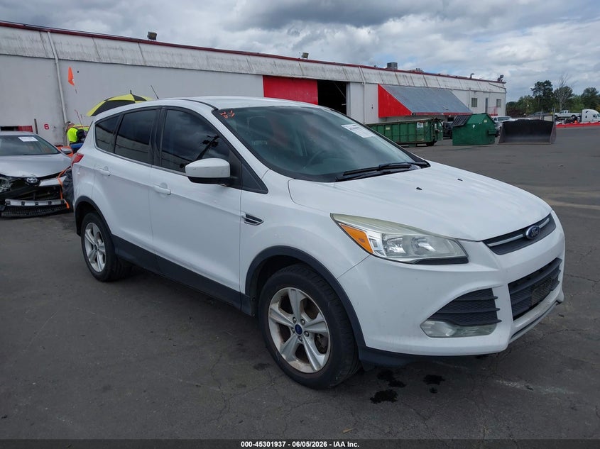 2016 FORD ESCAPE auction photo 1