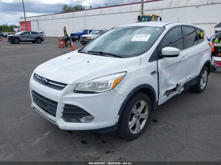 2016 FORD ESCAPE auction photo 2