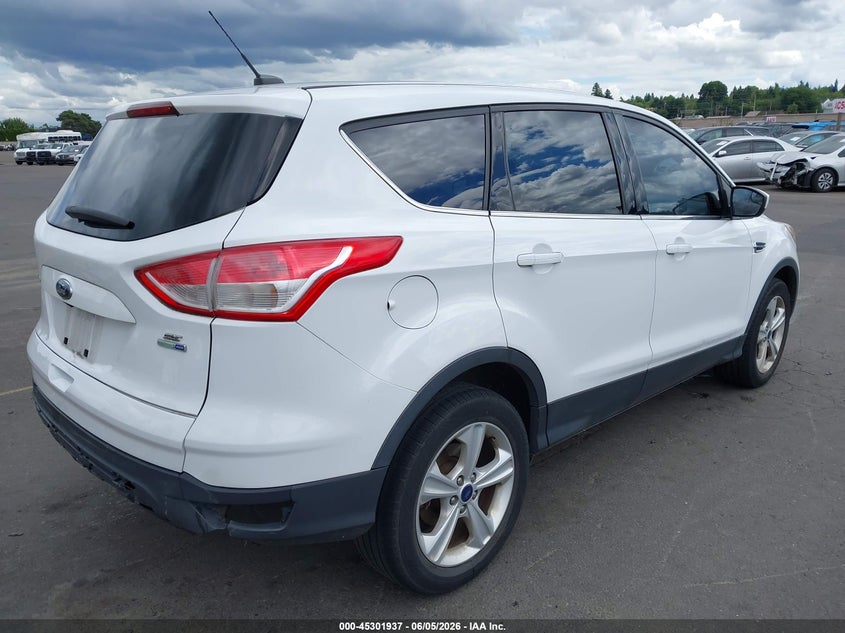 2016 FORD ESCAPE auction photo 4