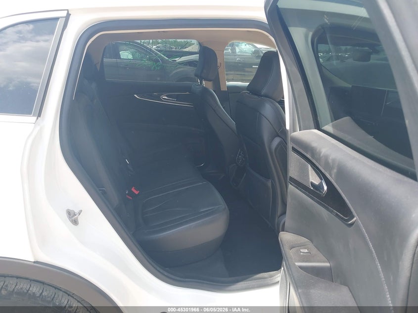 2023 LINCOLN NAUTILUS auction photo 8