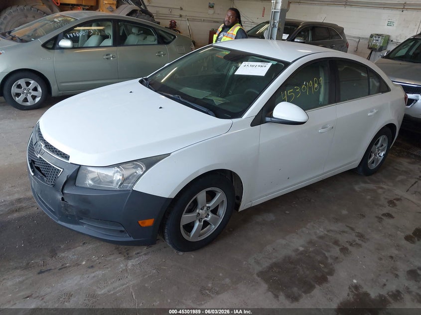 2016 CHEVROLET CRUZE LIMITED auction photo 2