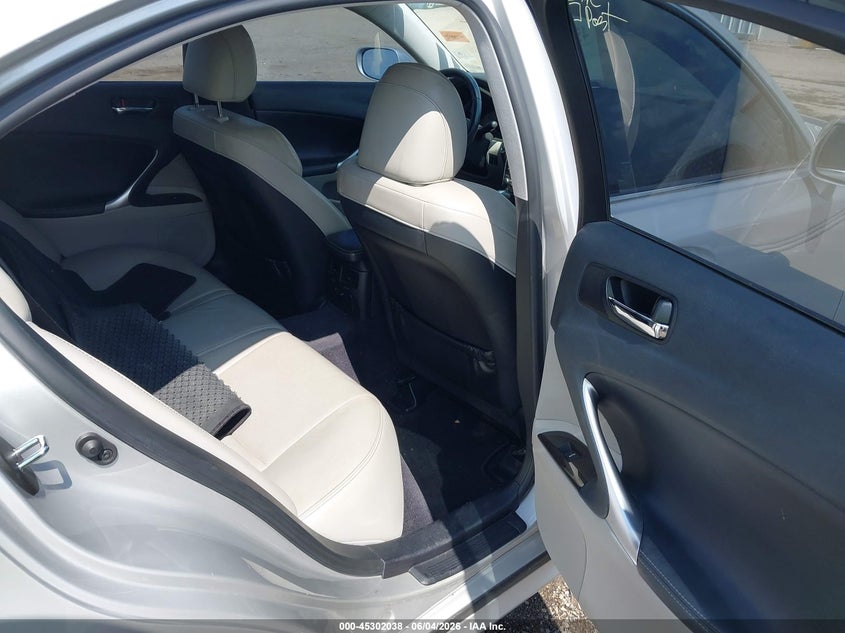 2010 LEXUS IS 250 auction photo 8