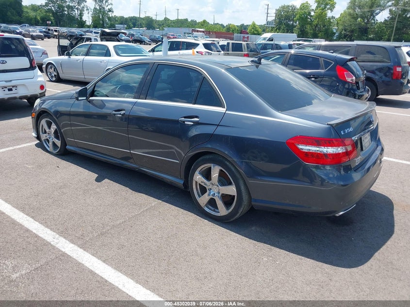 2011 MERCEDES-BENZ E 350 auction photo 3