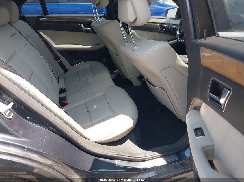 2011 MERCEDES-BENZ E 350 auction photo 8