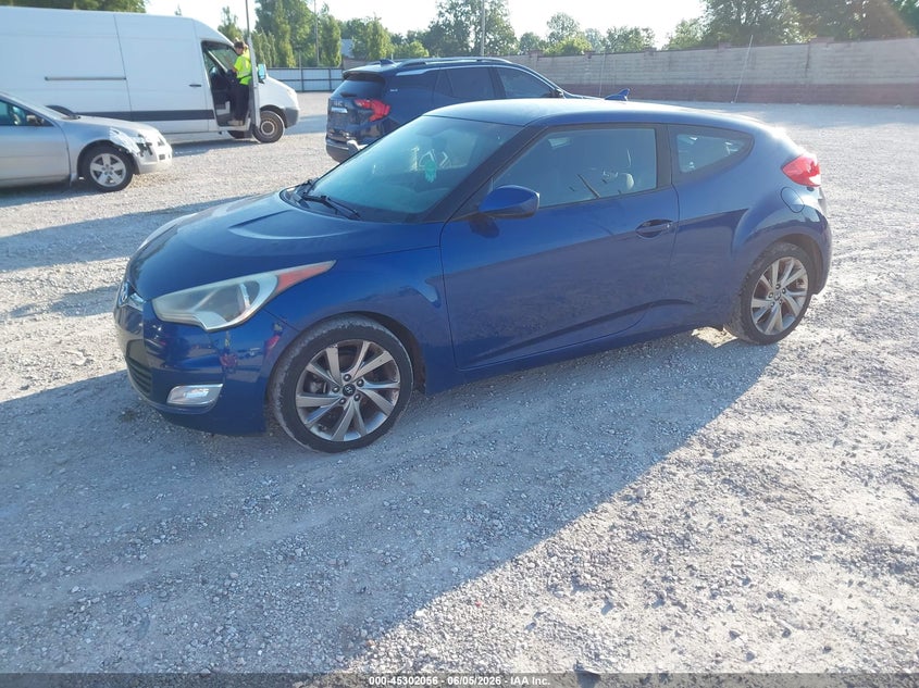 2017 HYUNDAI VELOSTER auction photo 2