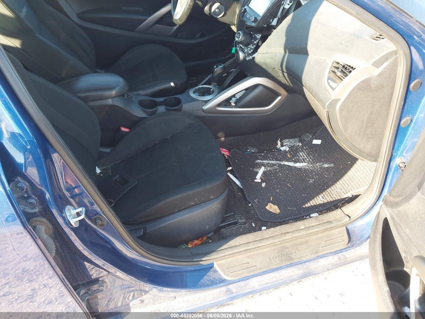2017 HYUNDAI VELOSTER auction photo 5